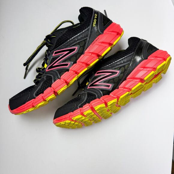 New Balance Athletic Women's Running 750 V2 Multi-color Logo Sneakers Sz 8 - Picture 2 of 10